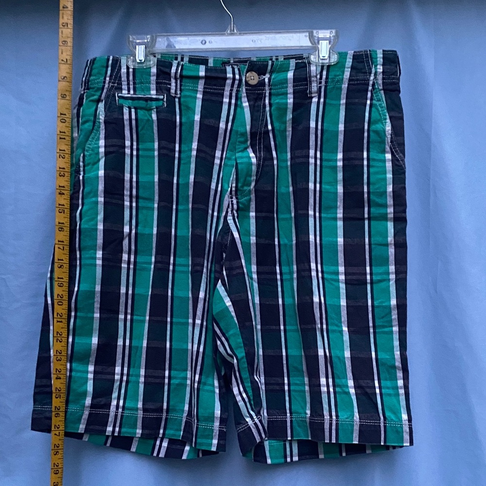 Classic Plaid Men's Shorts in Green and Navy
